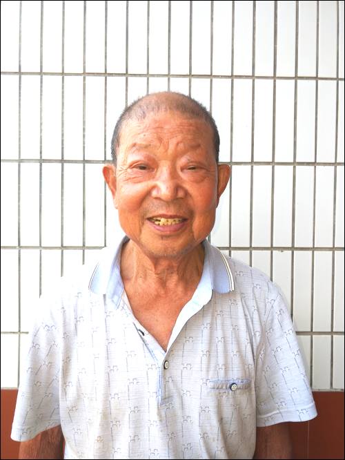 1945꣬4кһϸŮ10Ԫ죬8