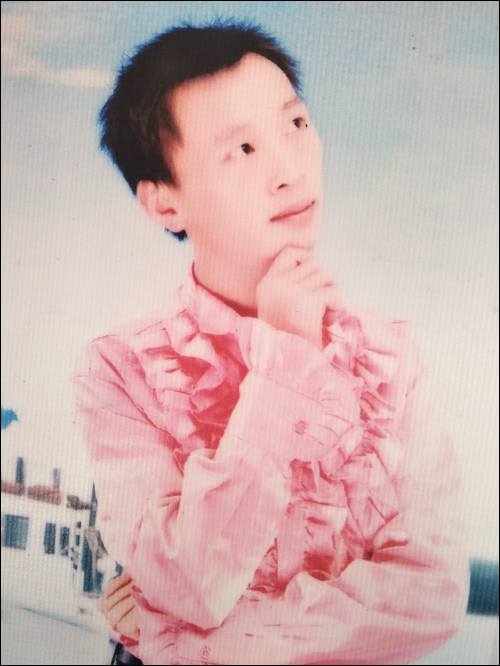 ��ά��Ѱ�Ҹ�ĸ,1987��ʧɢ,�����ȸ��п�̥�Ǻ��Ҵ�һ��˫��Ƥ