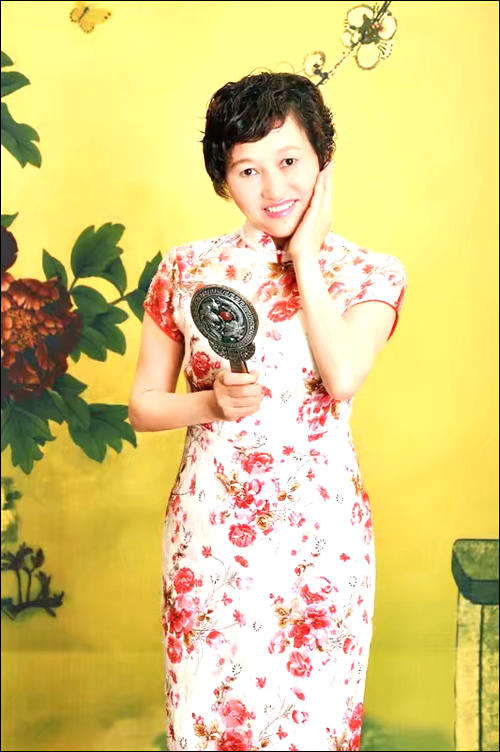 ������Ѱ��������ĸ������  ������,1960�ڰ��հ���ʧɢ,��Ӥ��ʱ