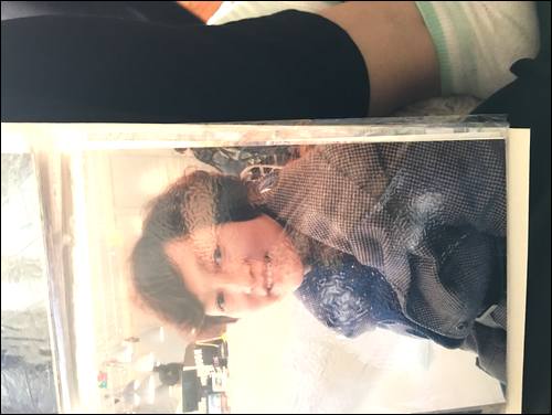 ������Ѱ��������ĸ������  ������,1960�ڰ��հ���ʧɢ,��Ӥ��ʱ