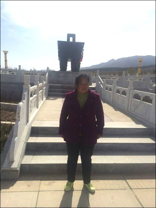 ���廨��������ȡ�����ָ��������Ҽ���,1983���Ĵ��ɶ�ʧɢ,��С