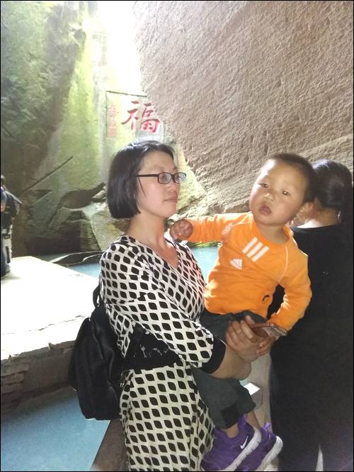 ����ƽŮ��Ѱ��,1985���Ĵ�����ʧɢ,����165cm