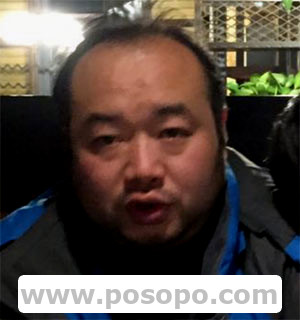 安徽贺亮(离家出走),大脑门大胡子有啤酒肚走时身穿(父母寻儿子)